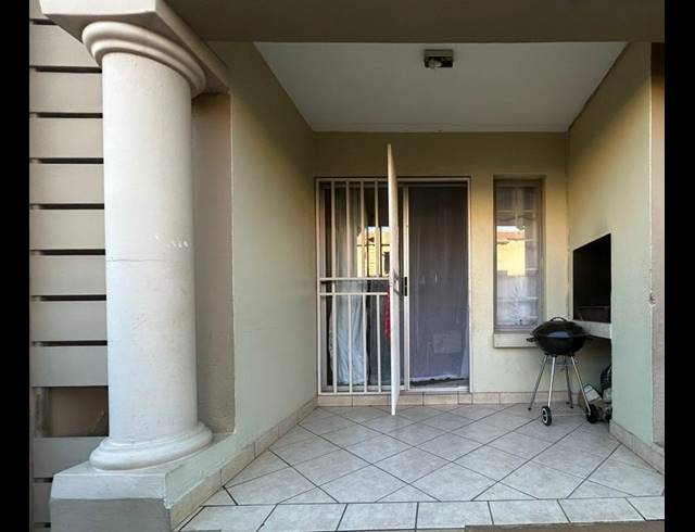 2 BEDROOM PROPERTY TO RENT IN NORTH RIDING